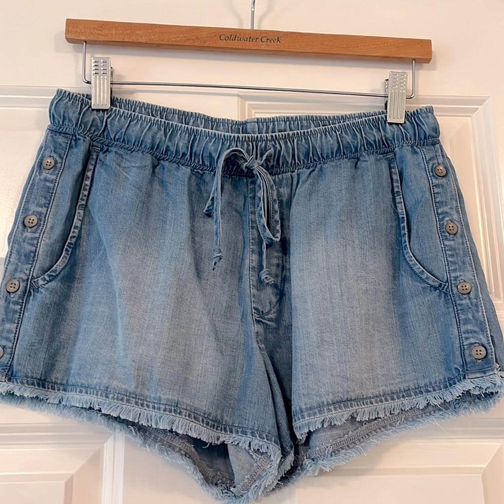 Bella Dahl shorts